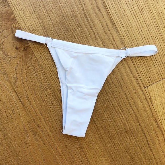 Brand New Sexy White Bikini w/O Rings - Picture 7 of 8